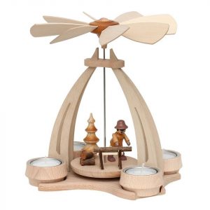 Dekohelden24 Weihnachtspyramide »Pyramide aus Buchenholz Waldarbeiter mit Säge,«