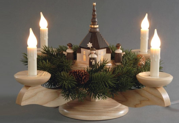 Albin Preissler Fensterleuchter, Warmweiß, Adventsleuchter, mit Seiffener Kirche mit Kurrende