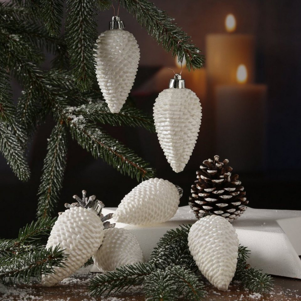 MARELIDA Christbaumschmuck »Christbaumschmuck Baumschmuck Tannenzapfen bruchfest glitzernd H: 8cm weiß 6St.«