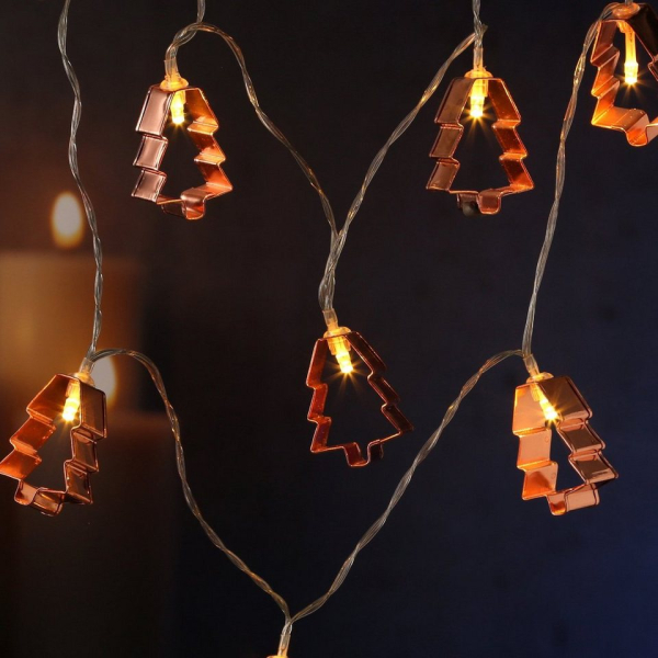 MARELIDA LED-Lichterkette »LED Lichterkette Backförmchen kupferfarbene Tannen Keksausstecher Baum Plätzchen«, 8-flammig